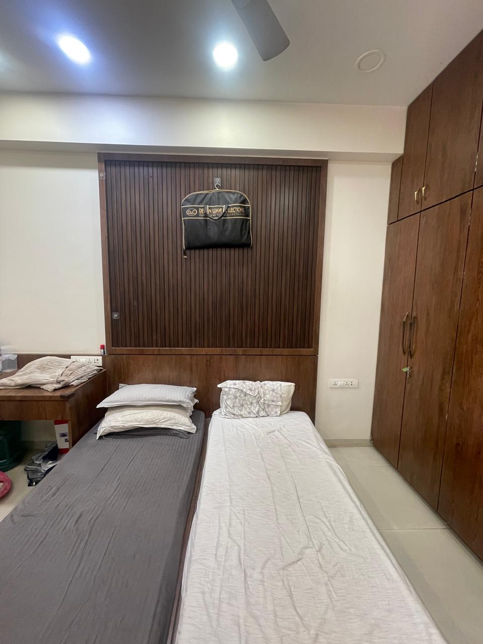 2-Sharing AC Room