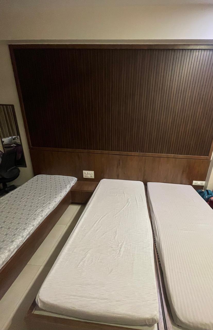 3-Sharing AC Room