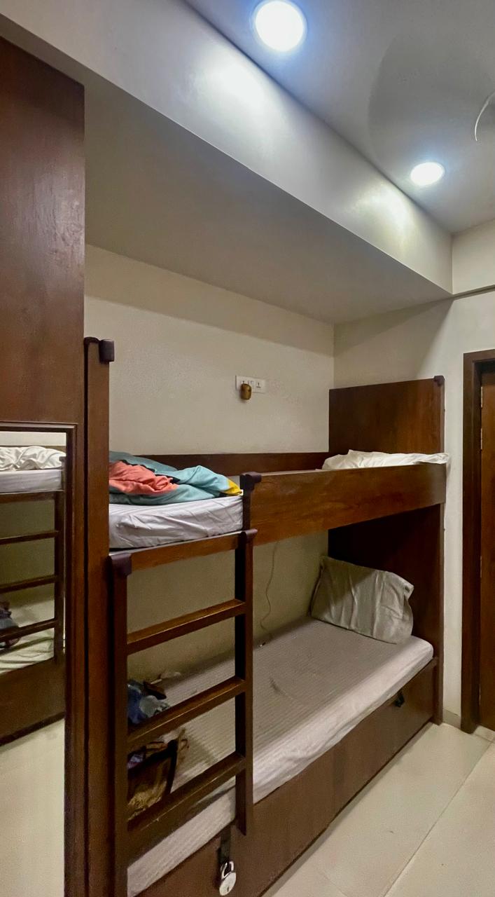 6-Sharing Bunk Bed AC Room